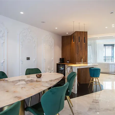 Elisa Affiliated By Melia * 地拉那