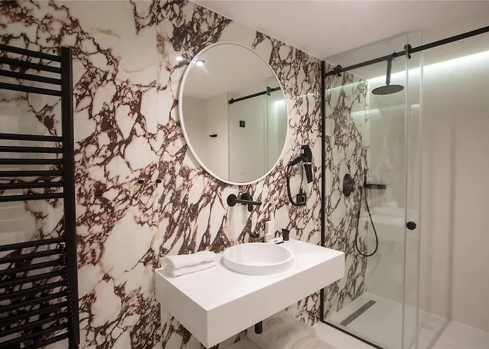 Elisa Affiliated By Melia Tirana