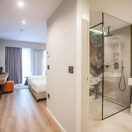 Elisa Affiliated By Melia Tirana