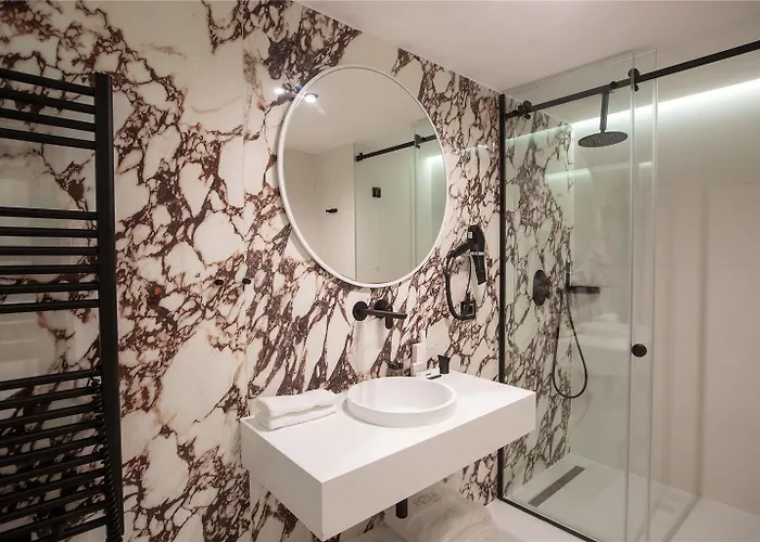 Elisa Affiliated By Melia Tirana